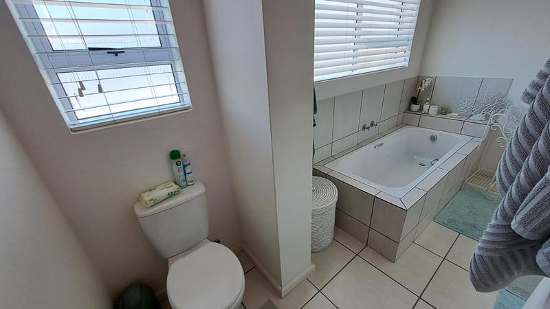 4 Bedroom Property for Sale in Stilbaai Wes Western Cape